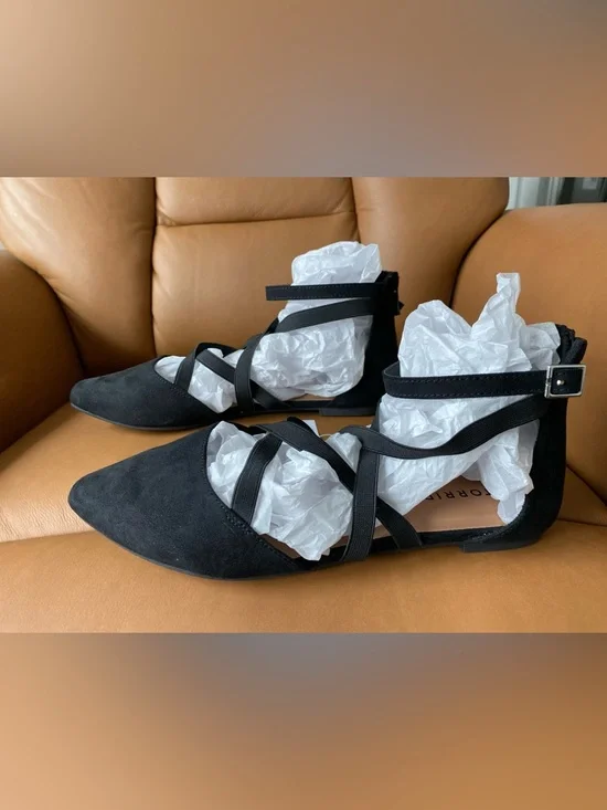 Torrid Black Pointed-Toe Crisscross Ballet Flats Size 9 - Picture 6 of 9